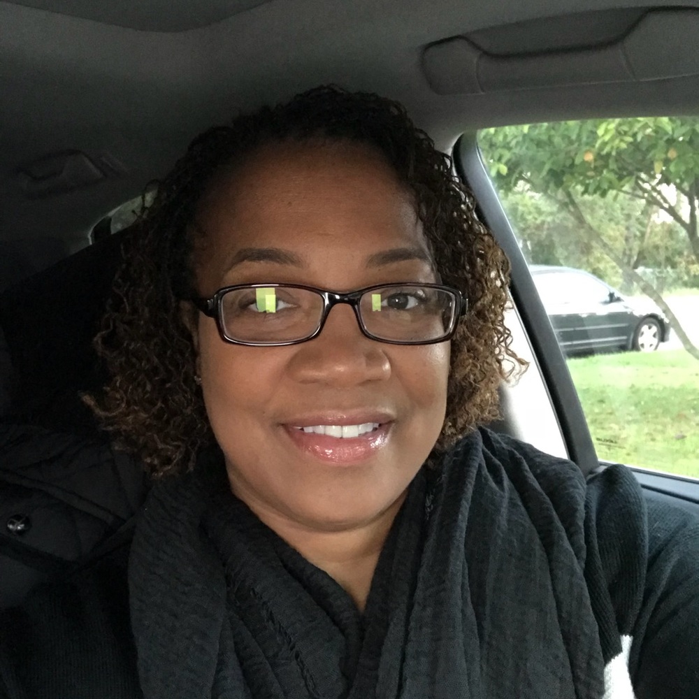 Meet your Posher, Cynthia